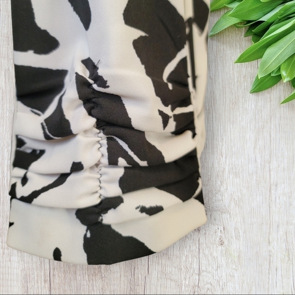 DRESSBARN Black & White Abstract Lined Jacket Blazer Size Large - Picture 5 of 6